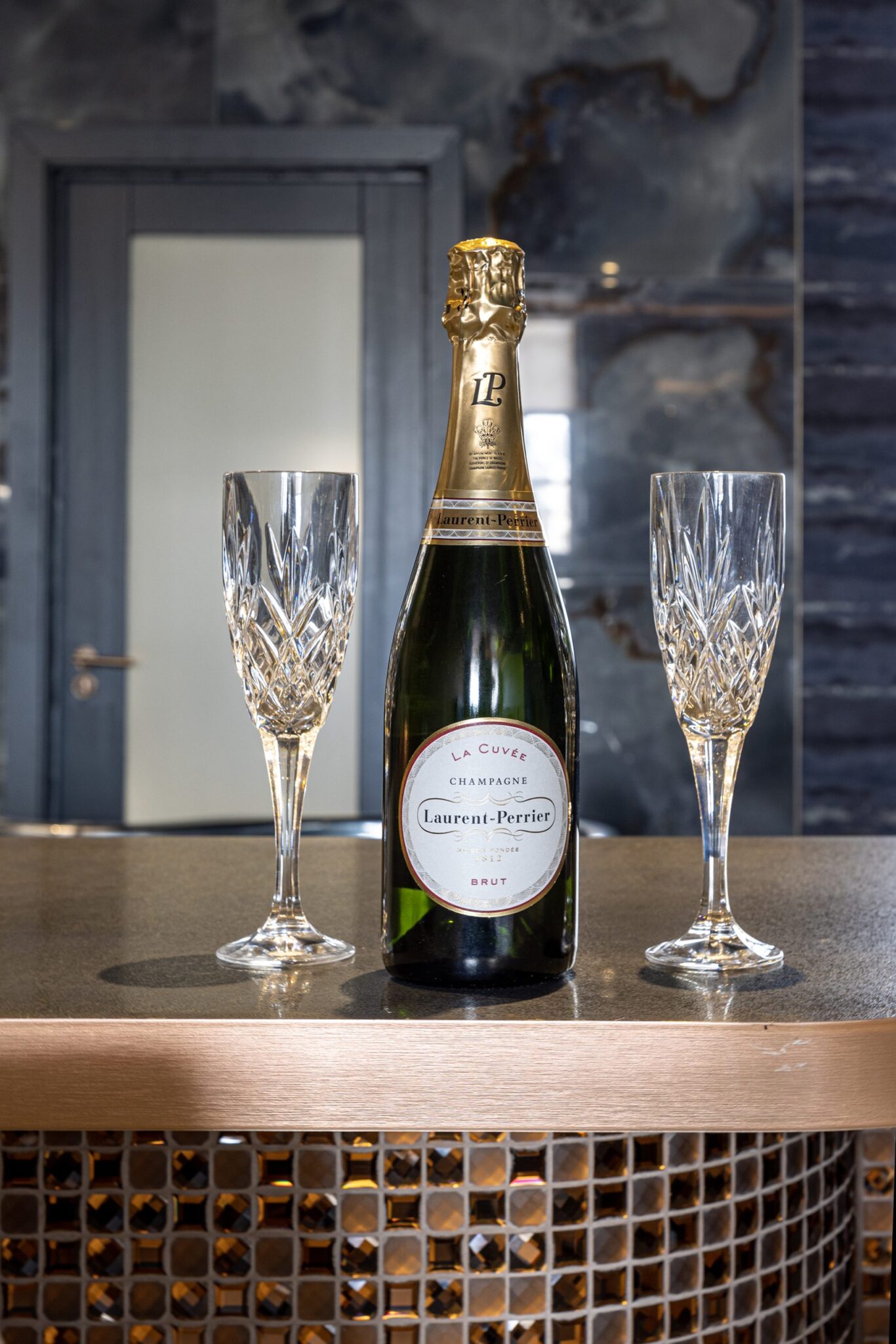 Midnight Suite Champaign